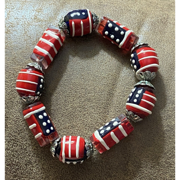 Red White Blue American Flag Glass Bead Blue Stretchy Bracelet - Pre-Owned - Picture 2 of 7